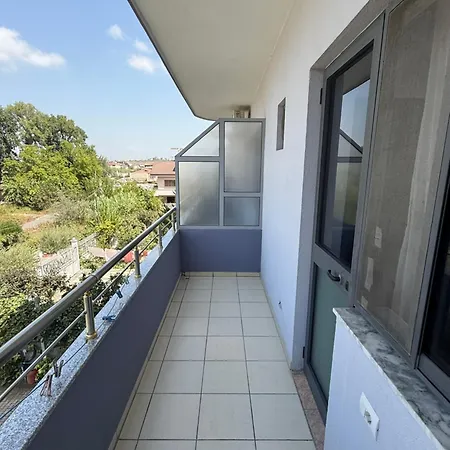 Apartment Polici